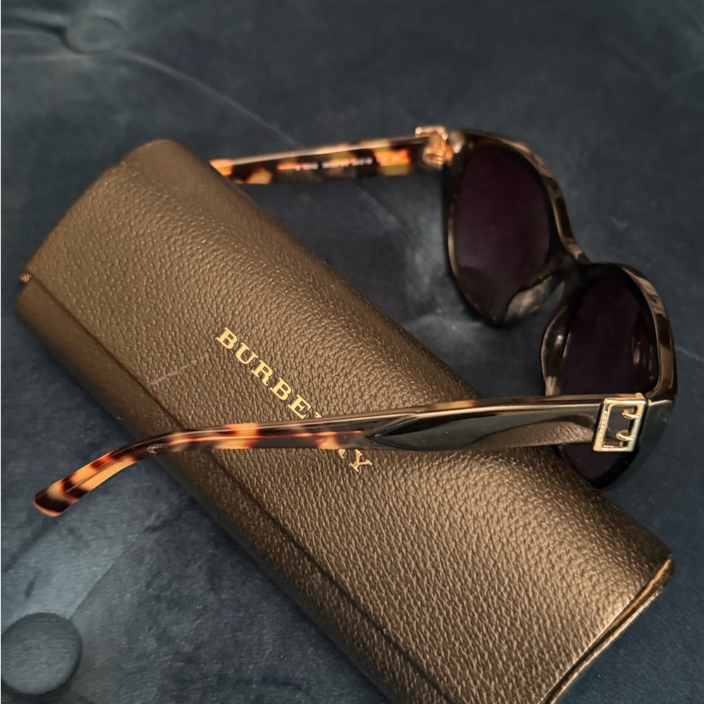 Burberry Black and Brown Women's Sunglasses